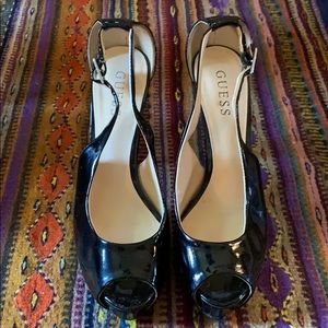 Guess Black Pumps
